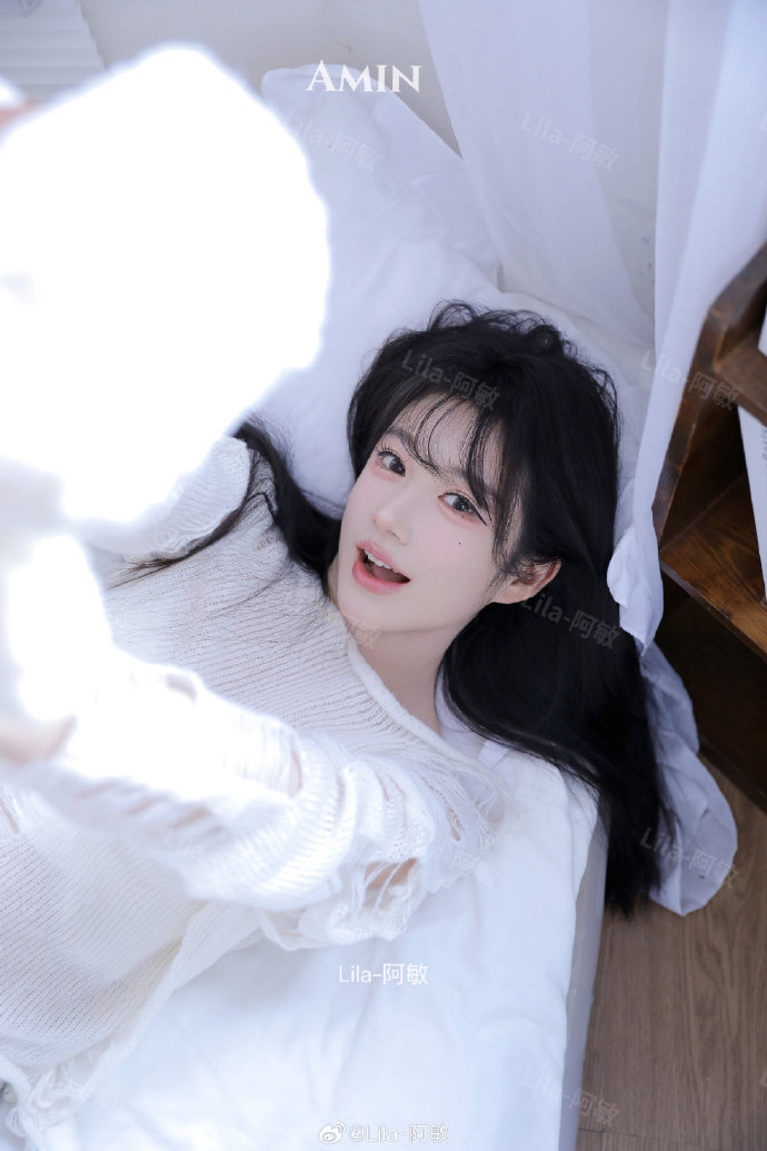 金秘书为何那样 封面